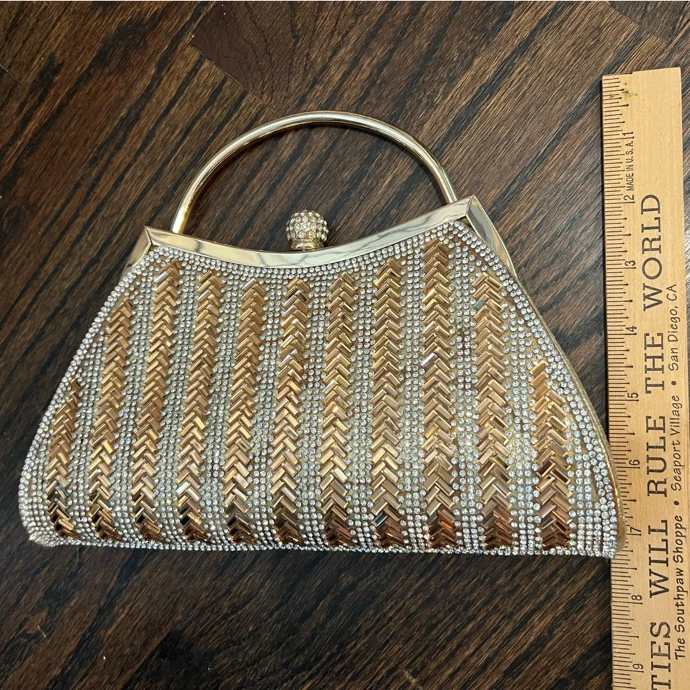 Incredible little gold and crystal fancy handbag - Picture 9 of 11